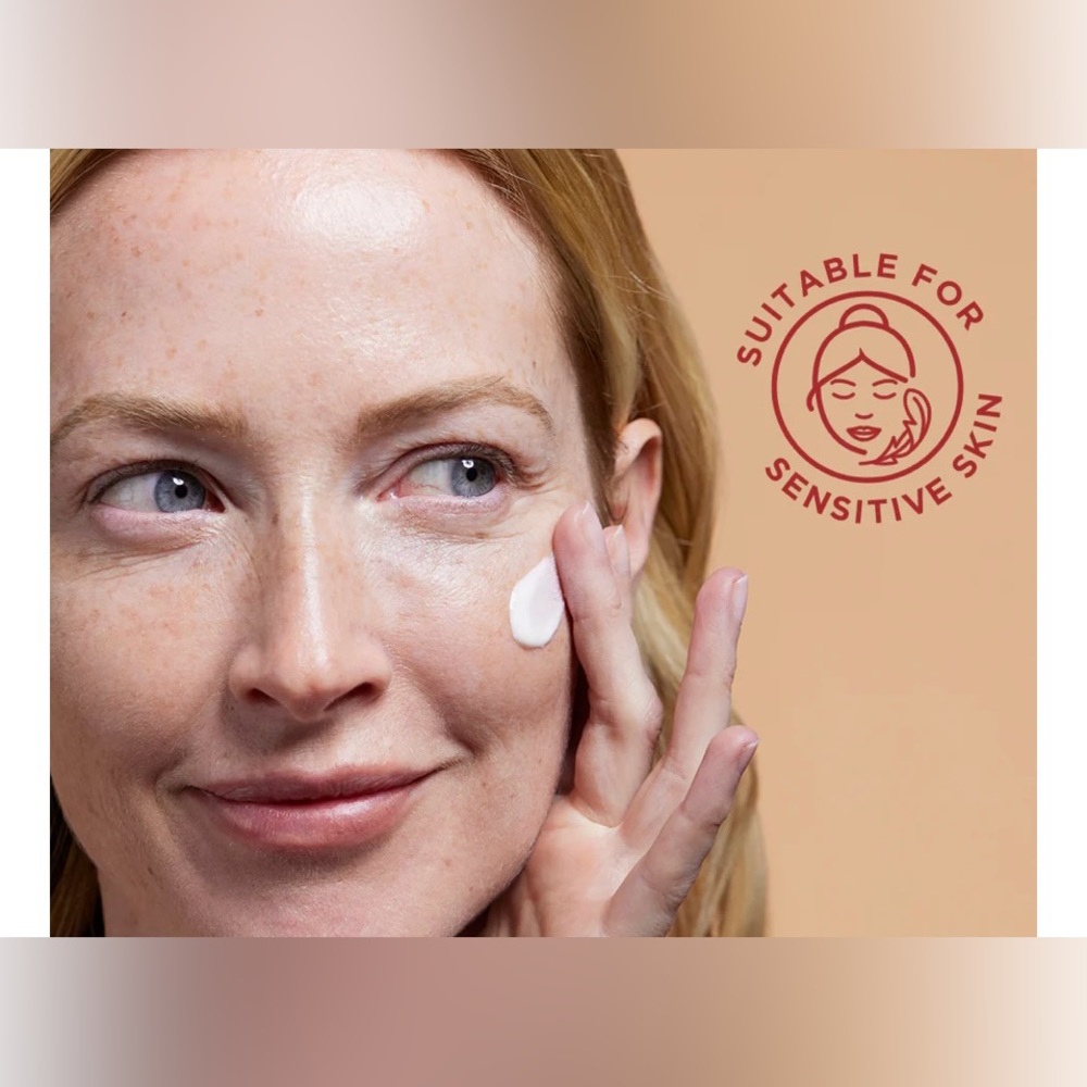EltaMD UV Clear Tinted Sunscreen SPF 46 - Picture 4 of 5
